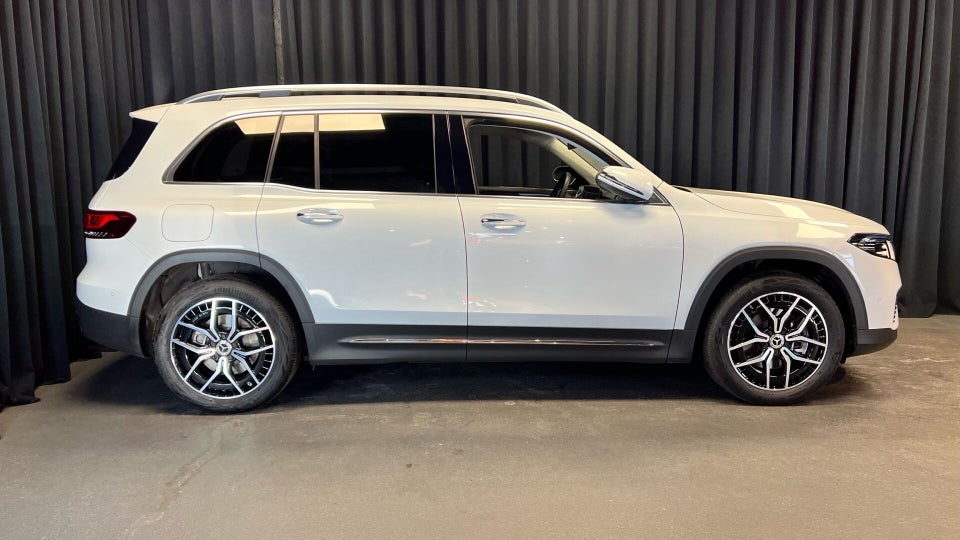 Mercedes EQB250+ Progressive 5d