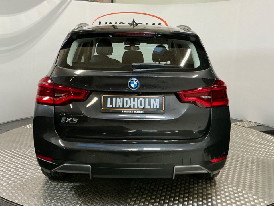 BMW iX3 Charged 5d