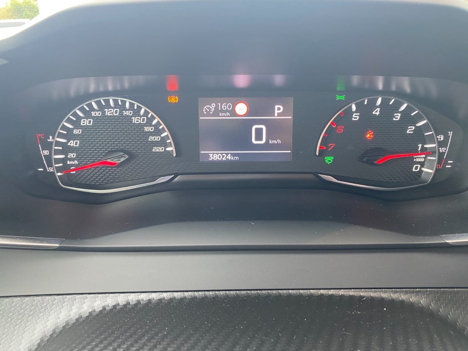 Peugeot 2008 1,2 PureTech 130 Platin EAT8 5d