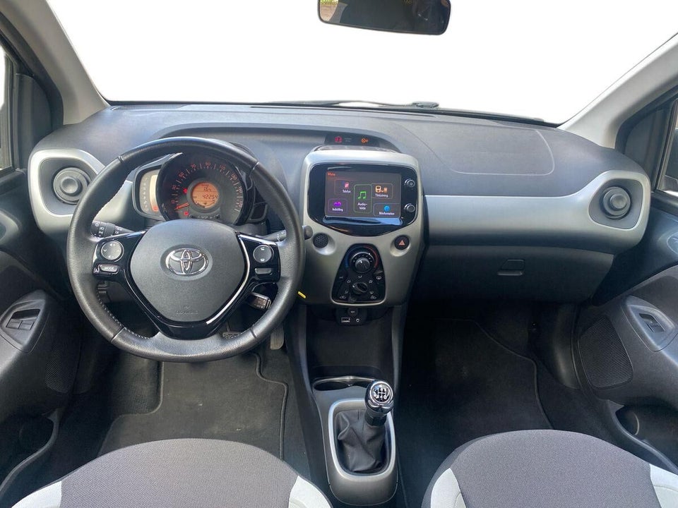 Toyota Aygo 1,0 VVT-i x-sky 5d