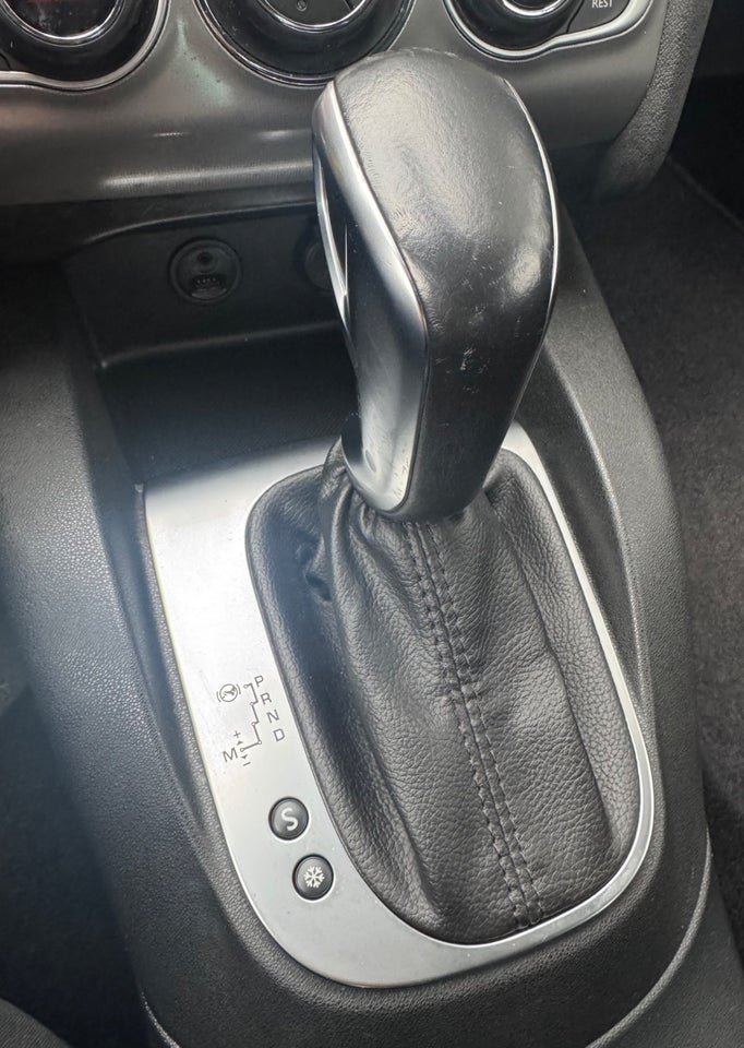 Citroën C4 1,2 PureTech 130 Feel EAT6 5d