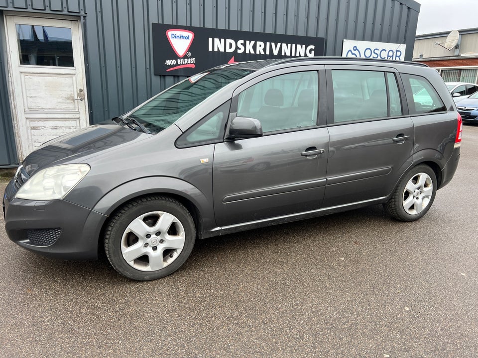 Opel Zafira 1,8 16V 140 Enjoy 7prs 5d