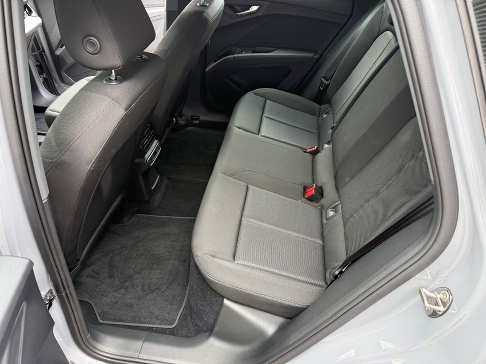 Audi Q4 e-tron 35  5d