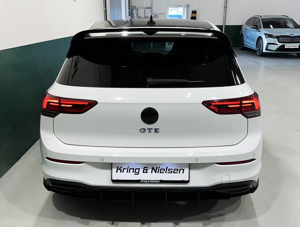 VW Golf VIII 1,4 GTE DSG 5d