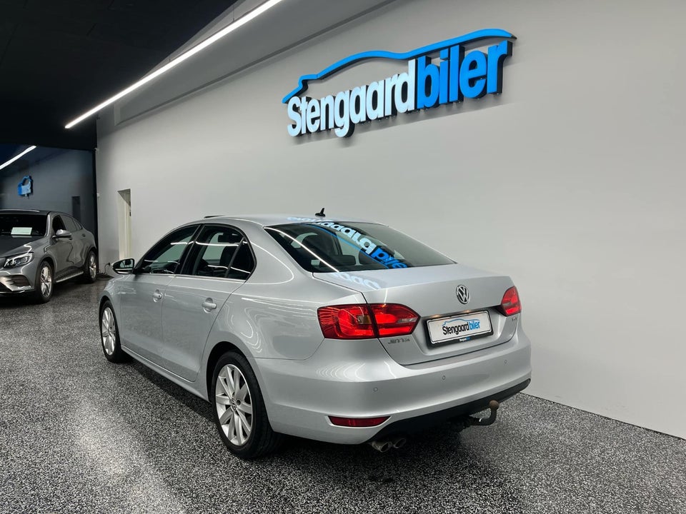 VW Jetta 1,4 TSi 122 Comfortline DSG BMT 4d