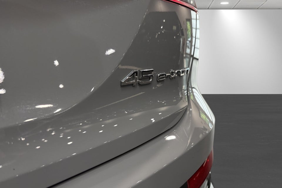 Audi Q4 e-tron 45 Progress 5d