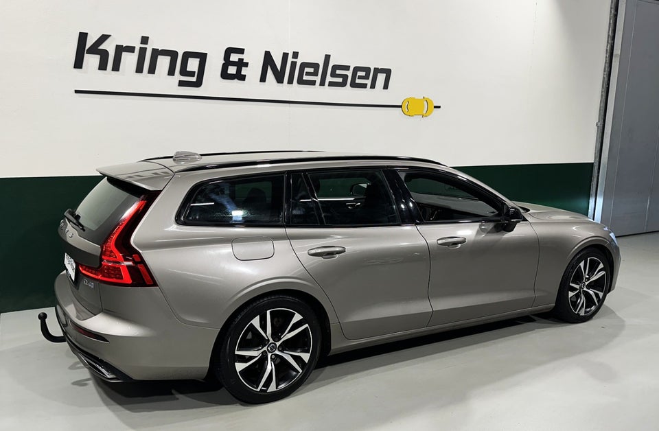 Volvo V60 2,0 D4 190 R-Design aut. 5d