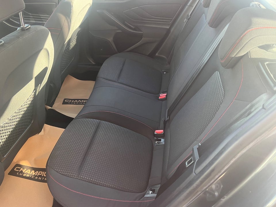 Ford Focus 1,5 EcoBoost ST-Line stc. aut. 5d