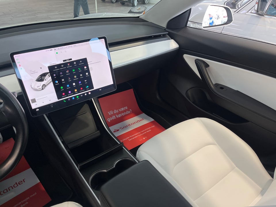 Tesla Model 3 Performance AWD 4d