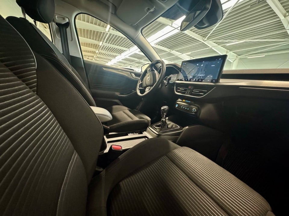 Ford Focus 1,0 EcoBoost mHEV Titanium 5d