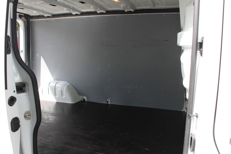 Renault Trafic T29 2,0 dCi 120 L2H1