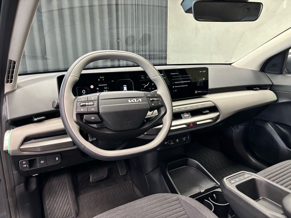 Kia EV4 58 Standard Range Access 5d