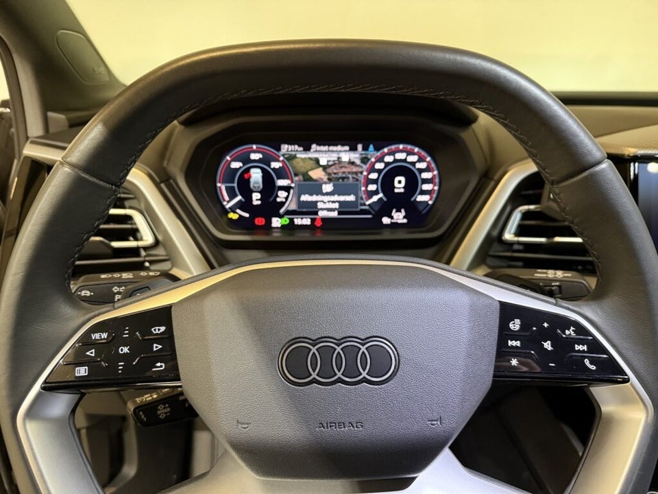 Audi Q4 e-tron 45 S-line 5d