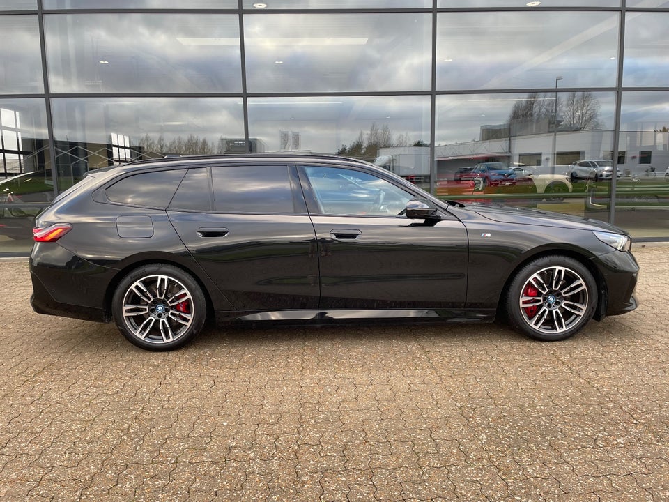 BMW i5 eDrive40 Touring M-Sport Pro 5d