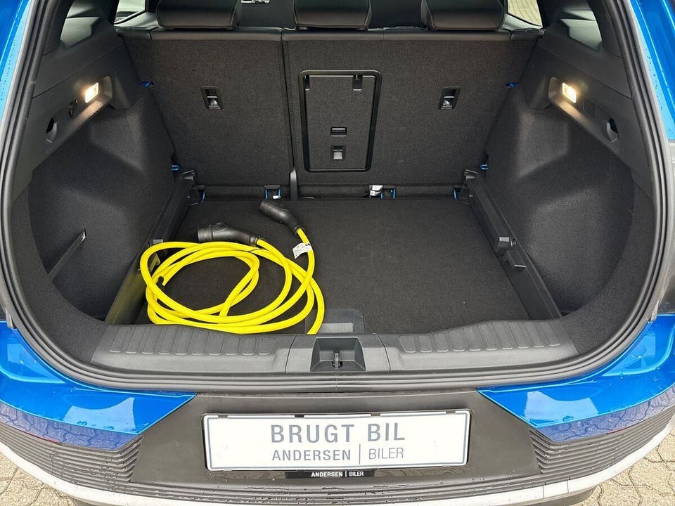 Ford Explorer 82 Premium Extended Range 5d