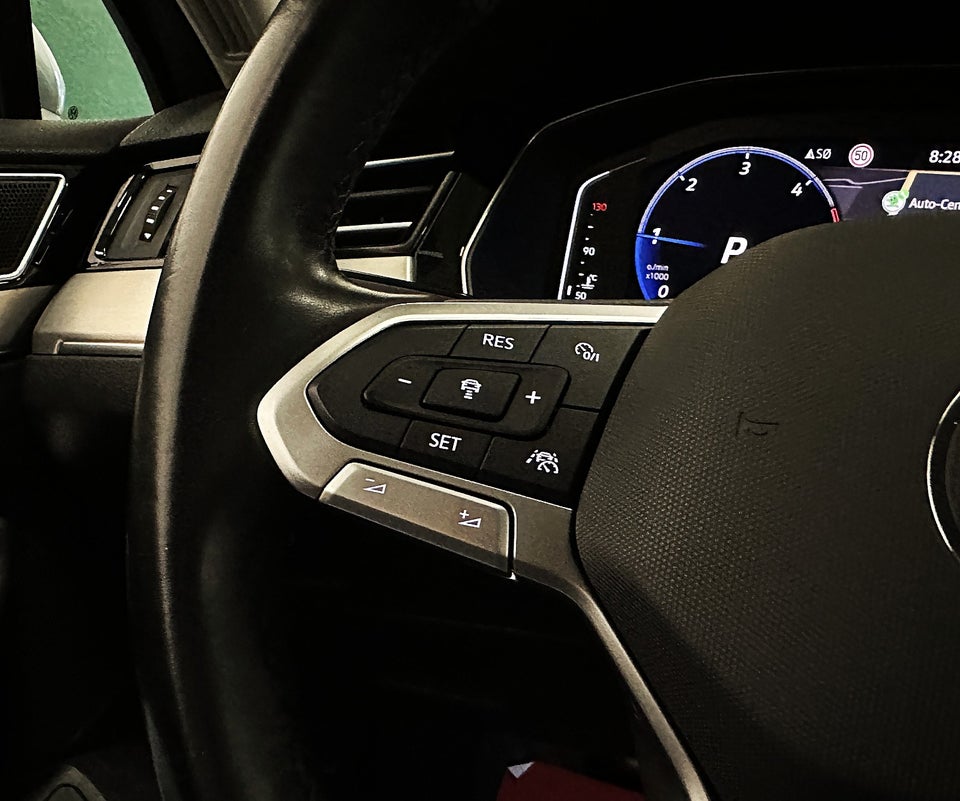 VW Passat 2,0 TDi 150 Elegance Variant DSG 5d