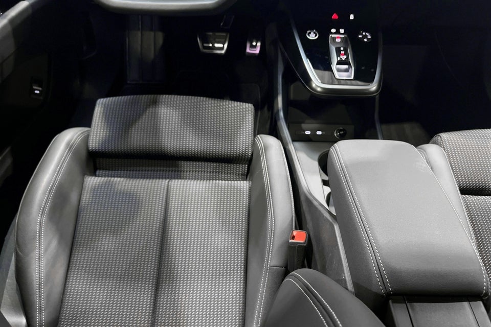 Audi Q4 e-tron 45 Progress 5d