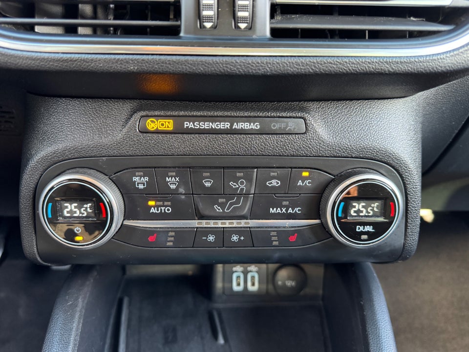 Ford Focus 1,5 EcoBlue Active X stc. Van 5d