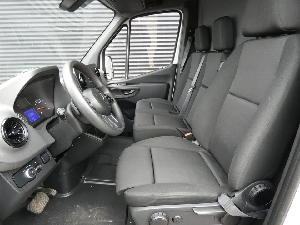 Mercedes Sprinter 317 2,0 CDi A2 Kassevogn aut. RWD