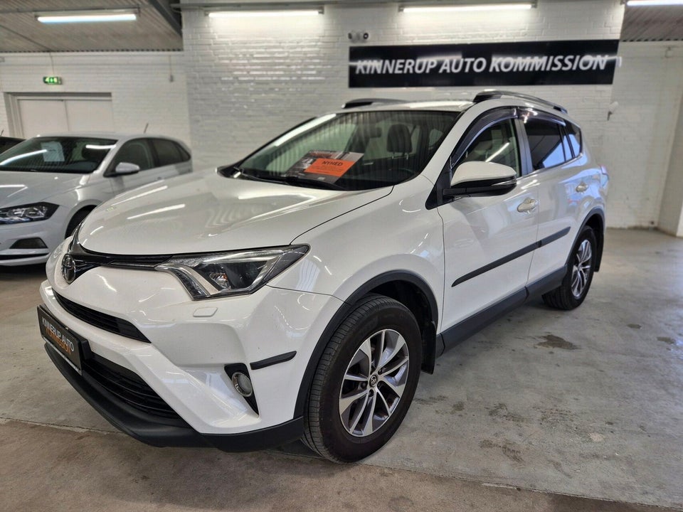 Toyota RAV4 2,0 D-4D T2 5d