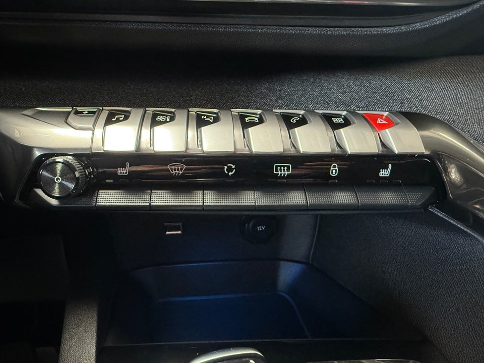 Peugeot 3008 1,6 Hybrid Allure Limited EAT8 5d