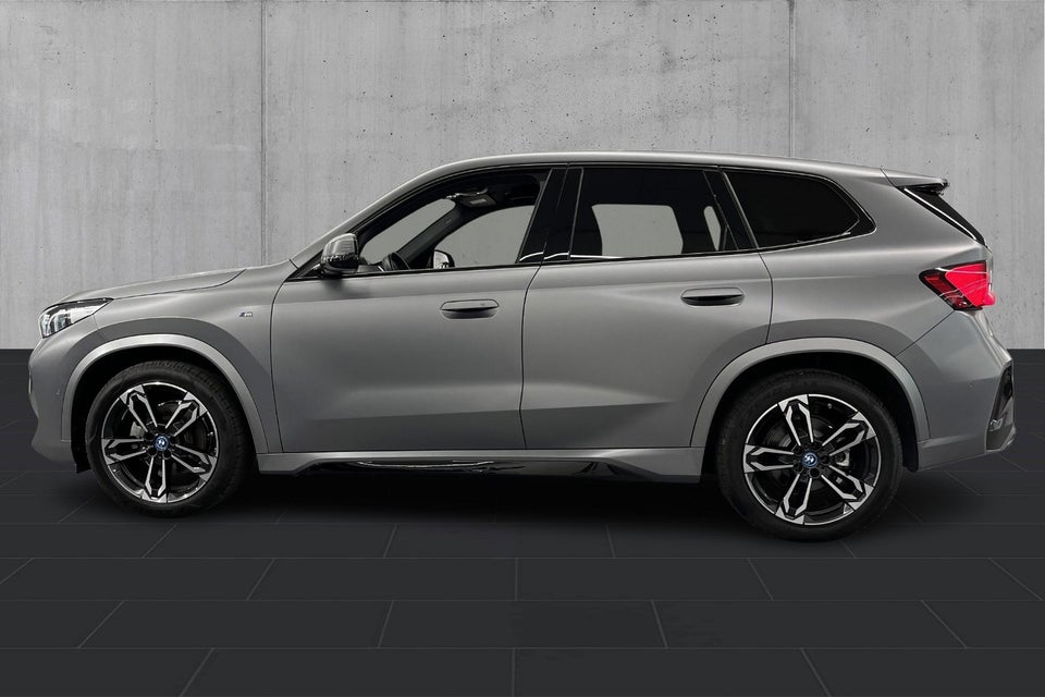 BMW iX1 eDrive20 M-Sport 5d