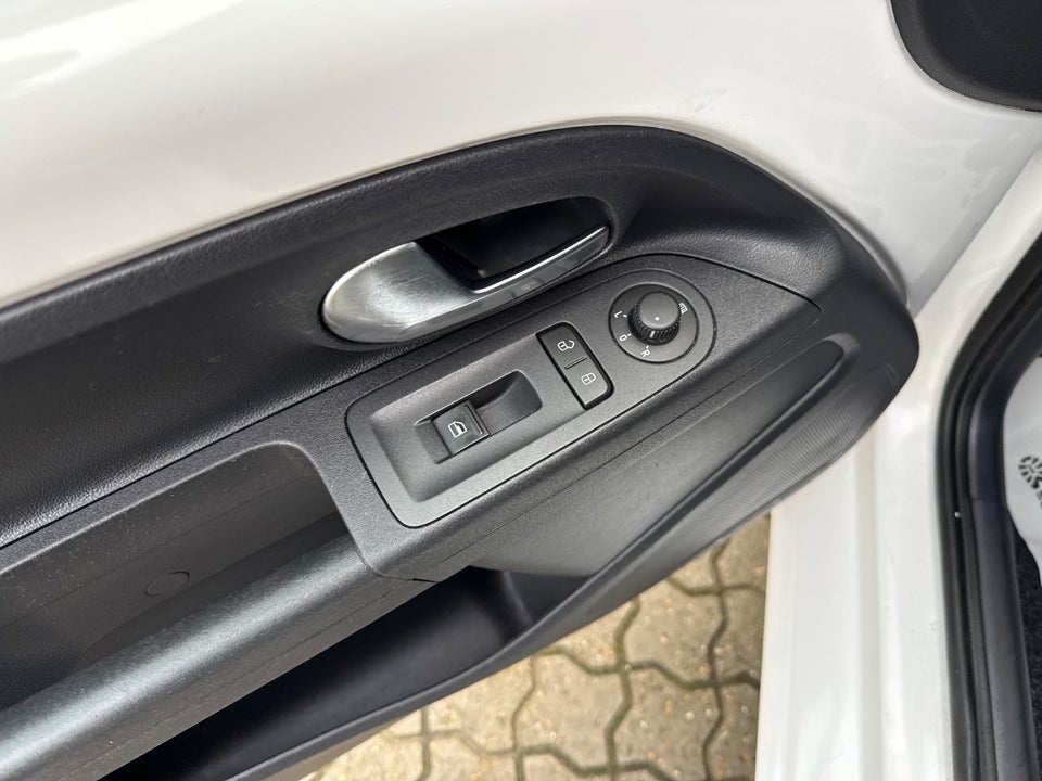 VW Up! 1,0 75 Move Up! BMT 5d