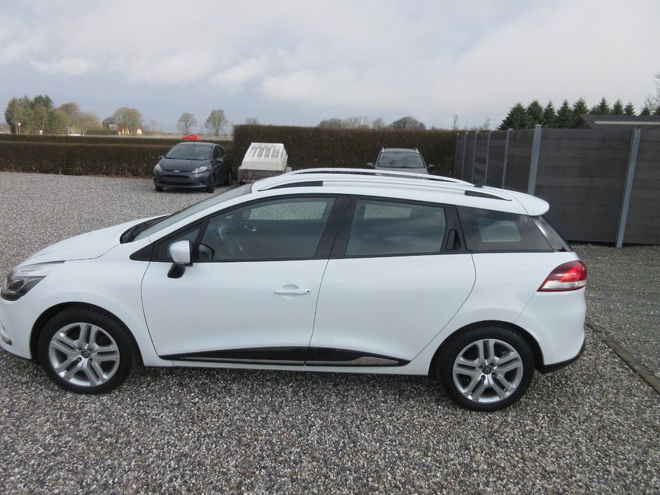 Renault Clio IV 1,5 dCi 90 Zen Sport Tourer 5d