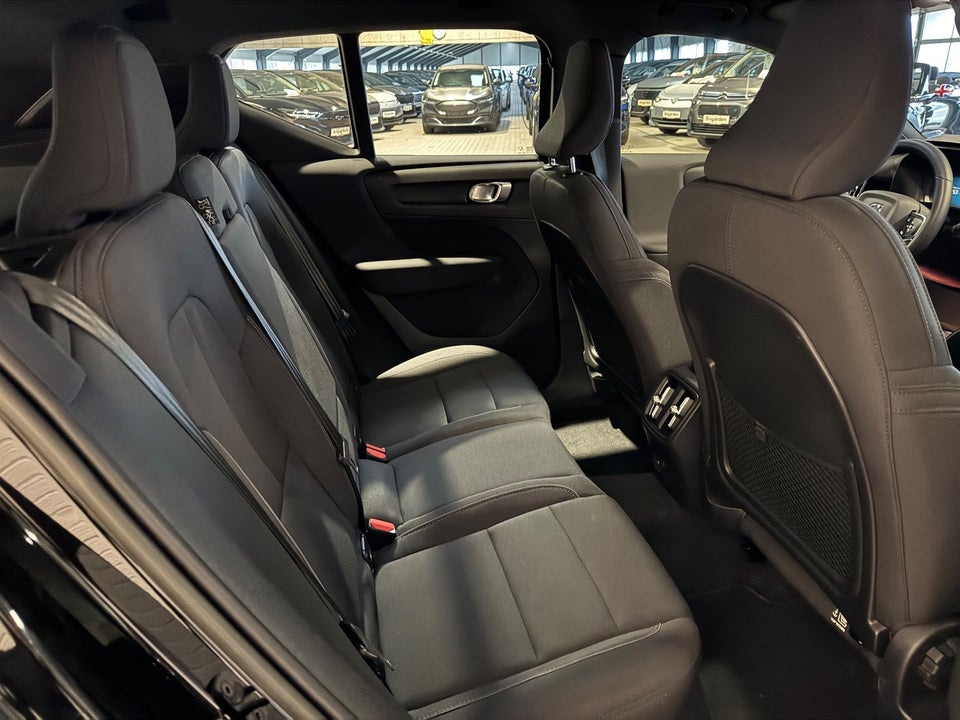Volvo XC40 P6 ReCharge Core 5d