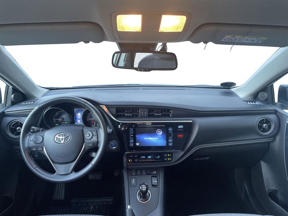 Toyota Auris 1,8 Hybrid H2 Selected Touring Sports CVT 5d