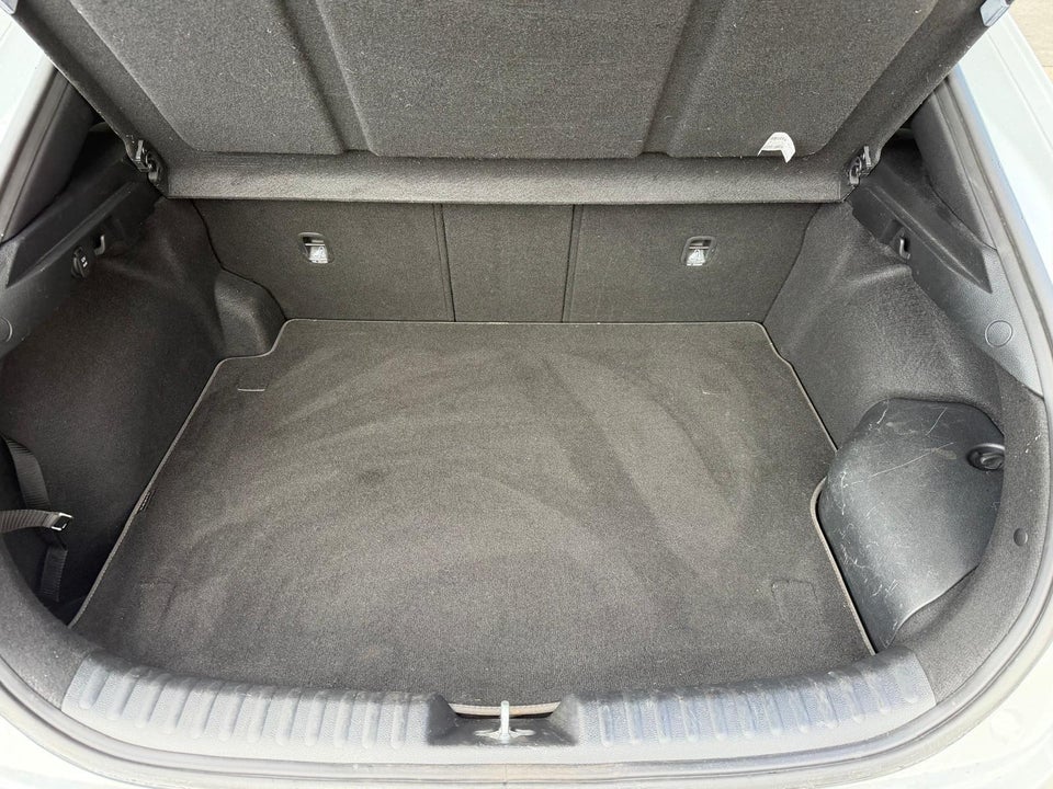 Kia XCeed 1,6 PHEV Upgrade DCT 5d