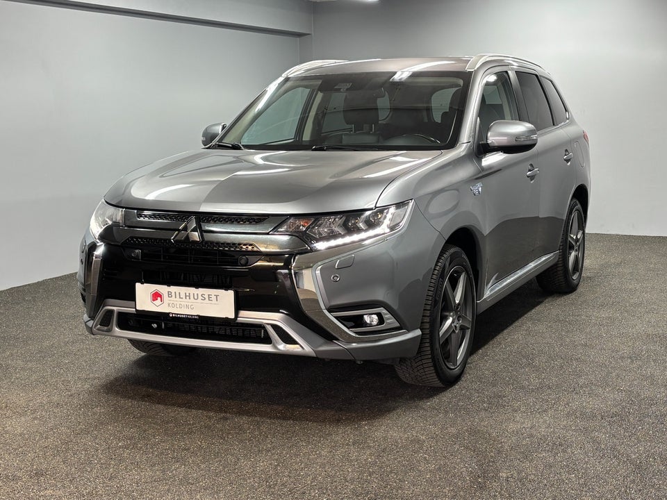 Mitsubishi Outlander 2,4 PHEV Intense CVT 4WD 5d