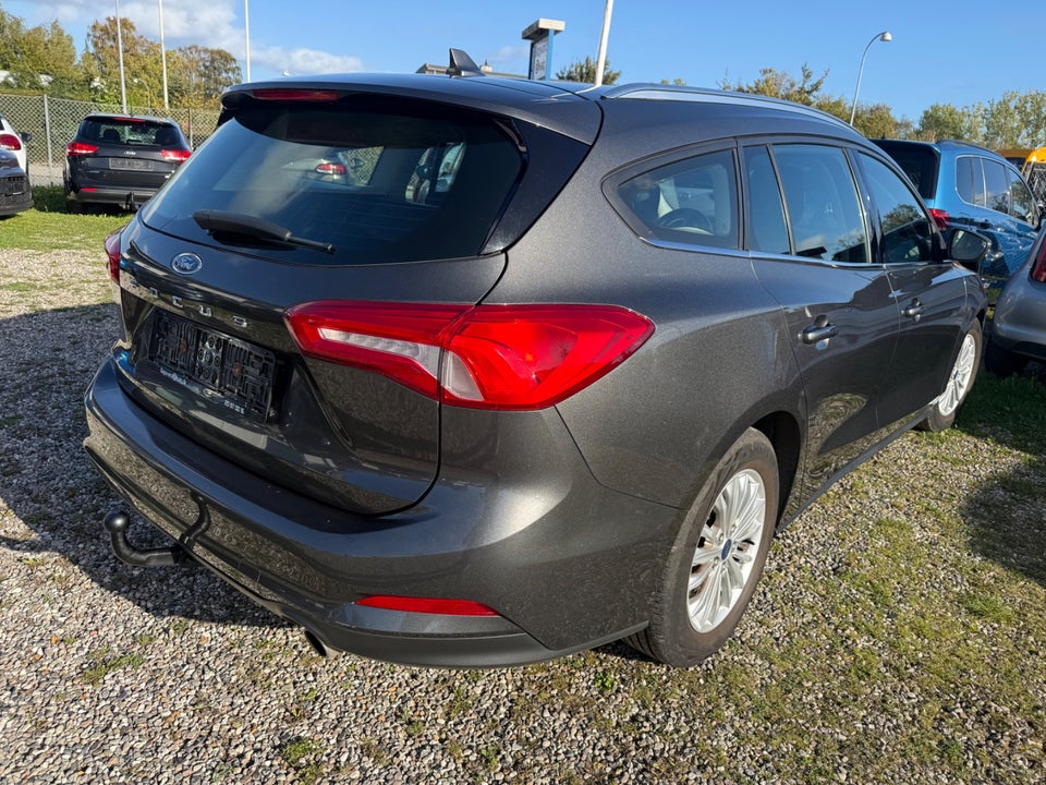Ford Focus 1,0 EcoBoost Titanium Business stc. 5d