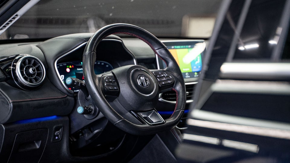 MG EHS 1,5 PHEV Luxury 5d
