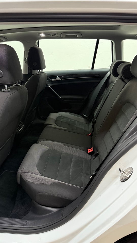 VW Golf VII 1,5 TSi 150 Highline Variant 5d