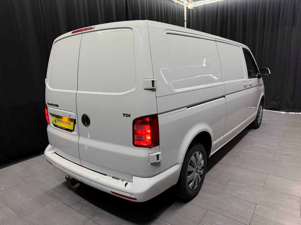 VW Transporter 2,0 TDi 150 Kassevogn DSG lang