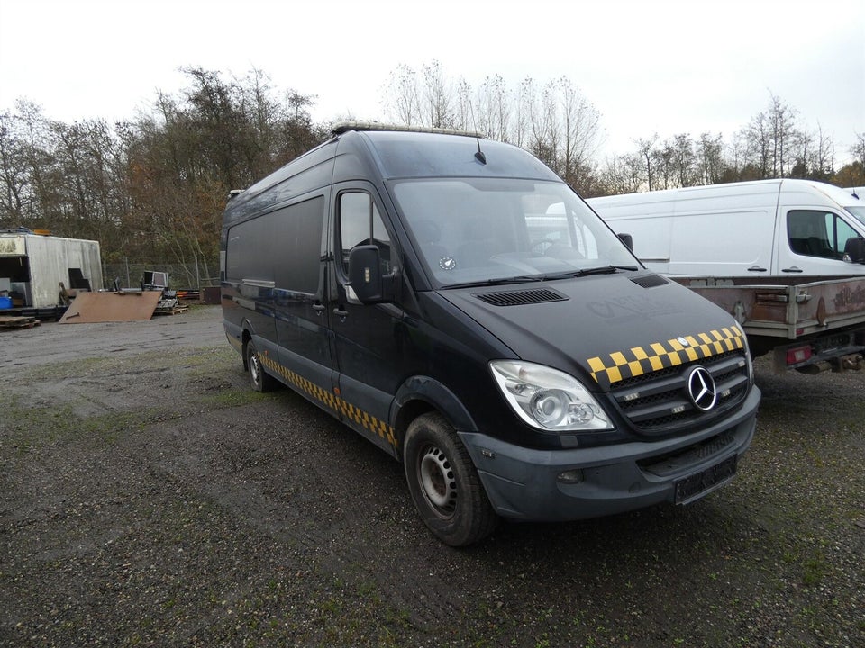 Mercedes Sprinter 319 3,0 CDi R3L Kassevogn aut. 5d