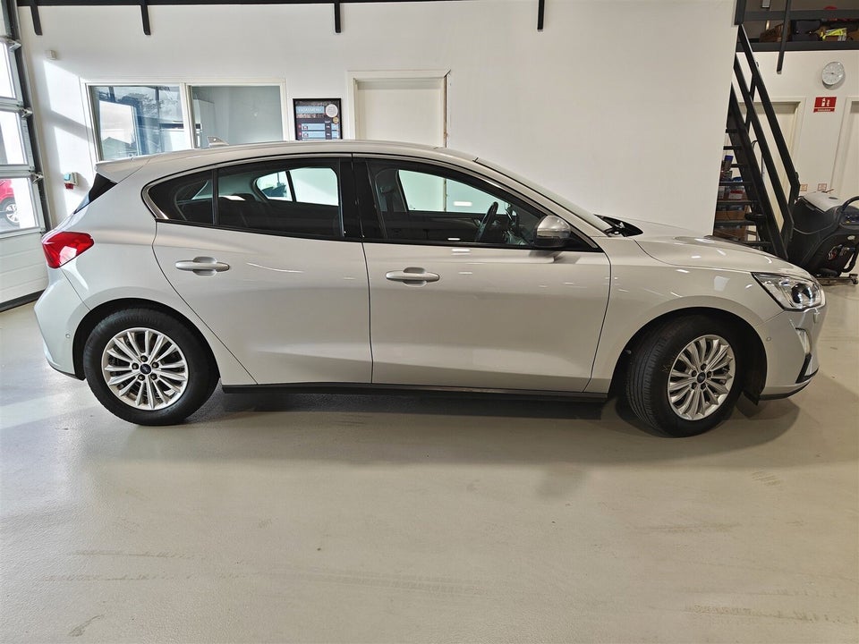 Ford Focus 1,0 EcoBoost Titanium 5d