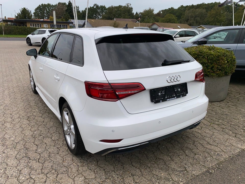 Audi A3 1,4 e-tron Sportback S-tr. 5d