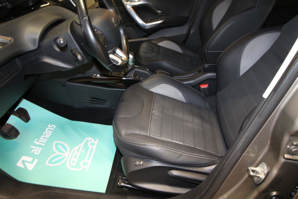 Peugeot 2008 1,2 VTi 82 Allure 5d