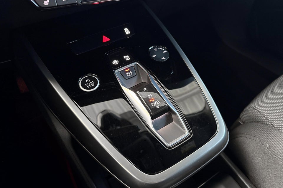 Audi Q4 e-tron 40 Attitude 5d