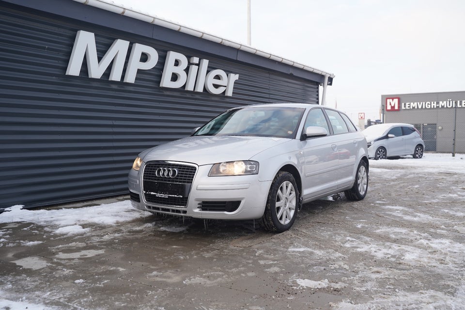 Audi A3 1,8 TFSi Attraction Sportback 5d