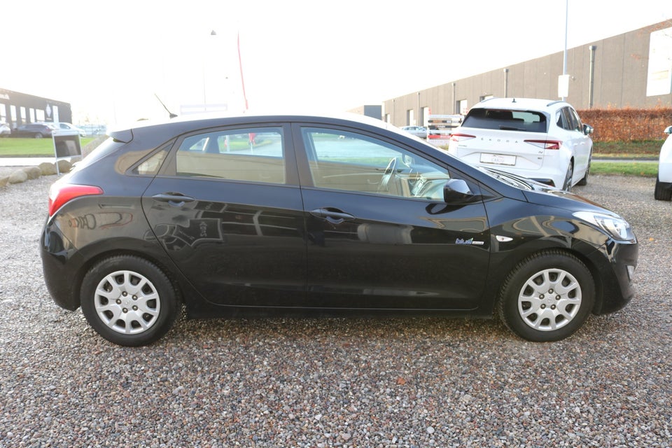 Hyundai i30 1,6 CRDi 110 Comfort Eco 5d