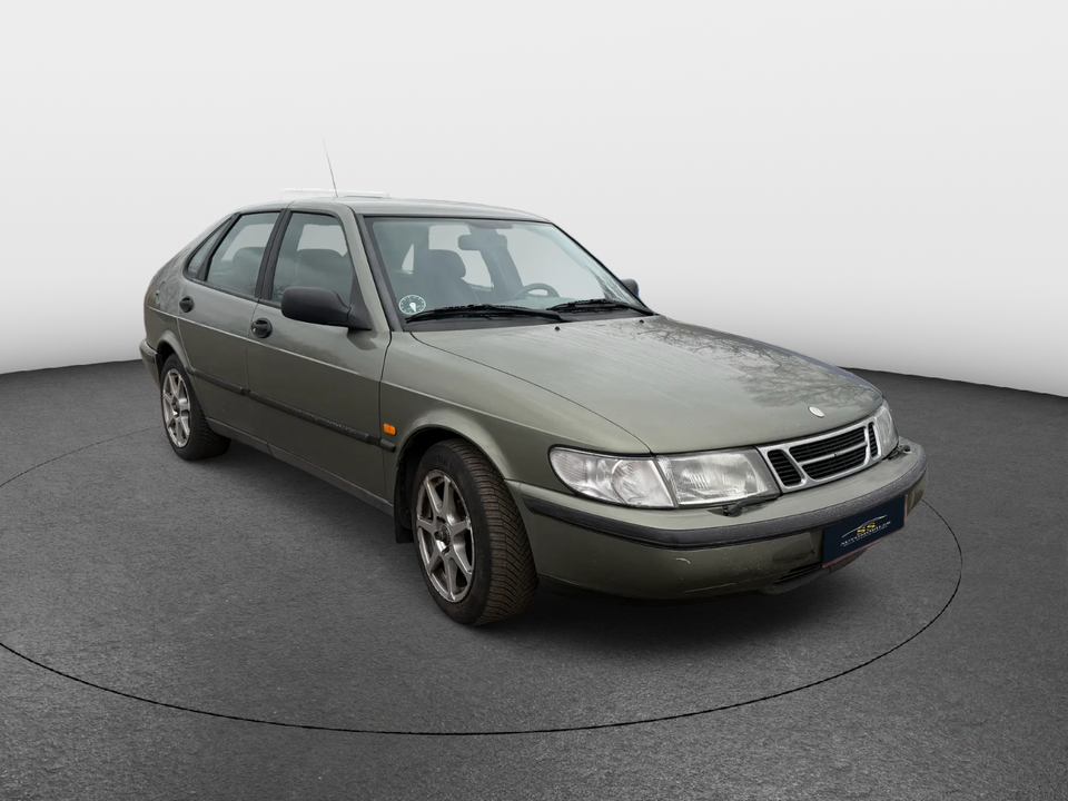 Saab 900 2,0  5d