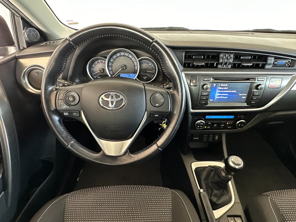 Toyota Auris 2,0 D-4D T2+ 5d