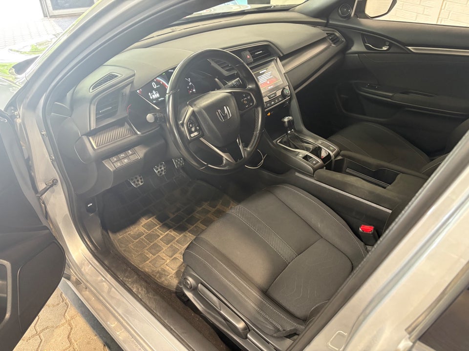 Honda Civic 1,5 VTEC Turbo Sport 5d
