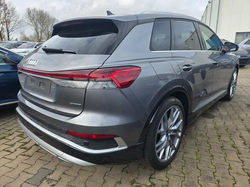 Audi Q4 e-tron 55 S-line quattro 5d