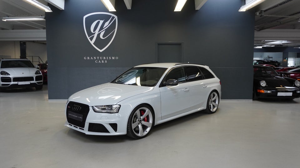 Audi RS4 4,2 FSi Avant quattro S-tr. 5d
