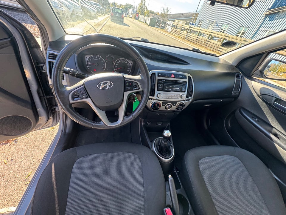 Hyundai i20 1,25 Comfort 5d