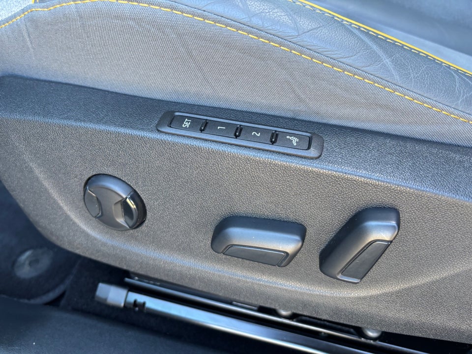 Skoda Enyaq 80 iV Loft 5d